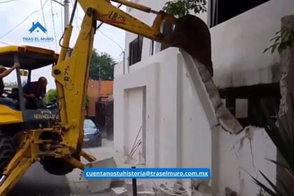 Durante meses, una barda creció donde no debía. Muchos la vieron, pocos creyeron que pasaría algo. Hasta que los vecinos insistieron lo suficiente. En Álvaro Obregón, una denuncia se convirtió en acción y el muro cayó.